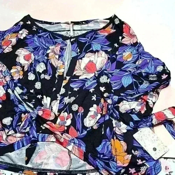 Free People Floral Top - Picture 4 of 6